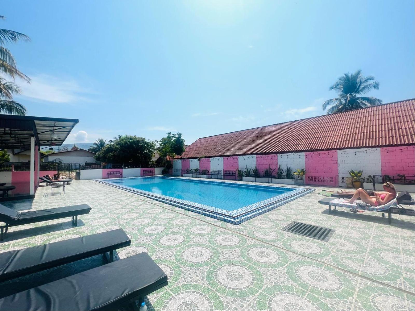 Khampaseuth Hotel Ванг Виенг Екстериор снимка